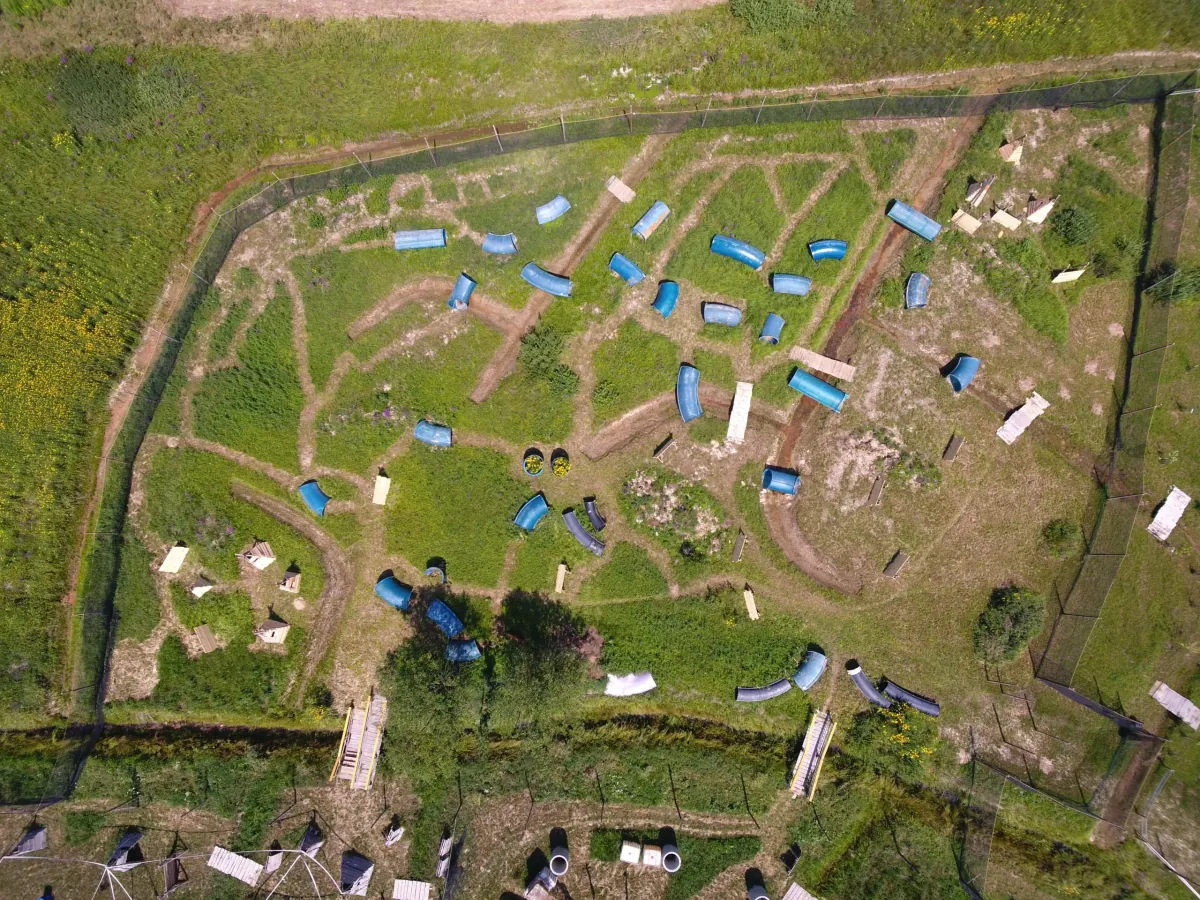 Profesjonalny teren paintballowy Arena Mocy